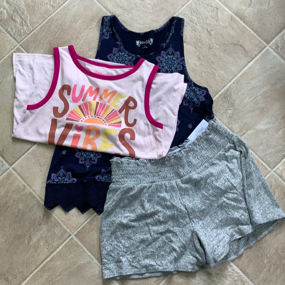 Summer Bundle with 2 tanks and 1 pair of shorts. Girls Size 12-14.